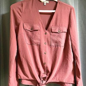 Monteau Rose colored top